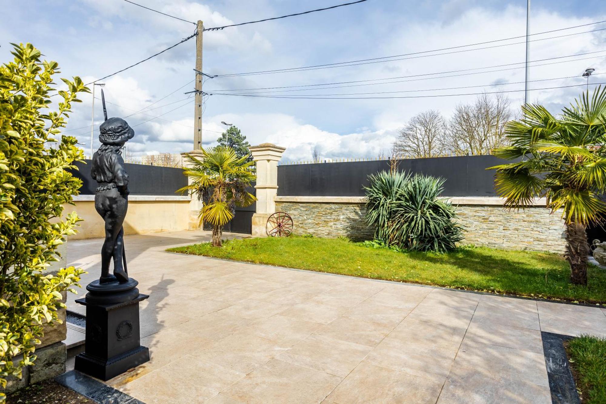 Studio Paisible Proche De Paris Et Disneyland Neuilly-sur-Marne Esterno foto